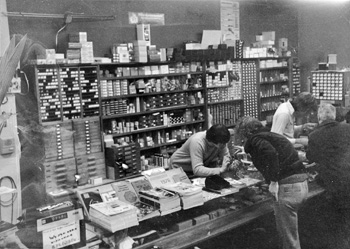 1976